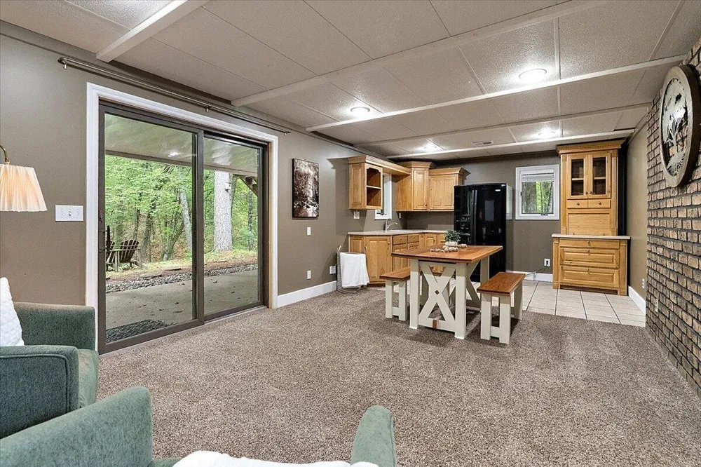 3729 S Walnut Avenue White Cloud, MI 49349