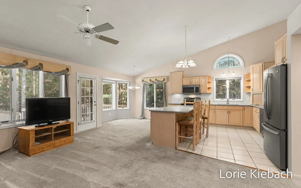 11940 Lakeshore Avenue Grand Haven, MI 49417
