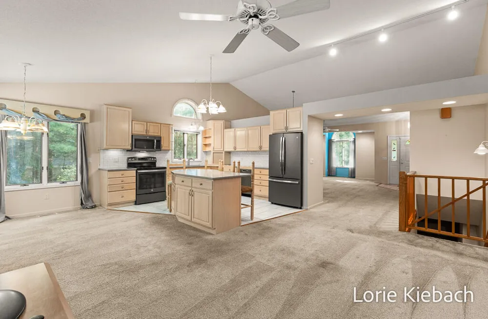 11940 Lakeshore Avenue Grand Haven, MI 49417