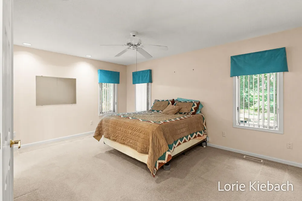11940 Lakeshore Avenue Grand Haven, MI 49417