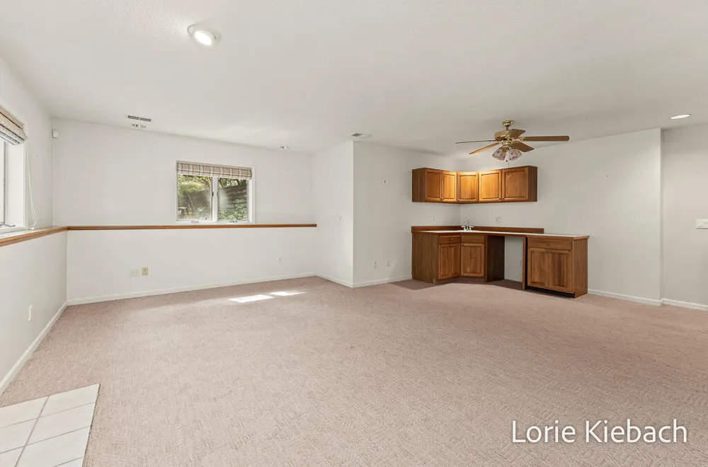 11940 Lakeshore Avenue Grand Haven, MI 49417