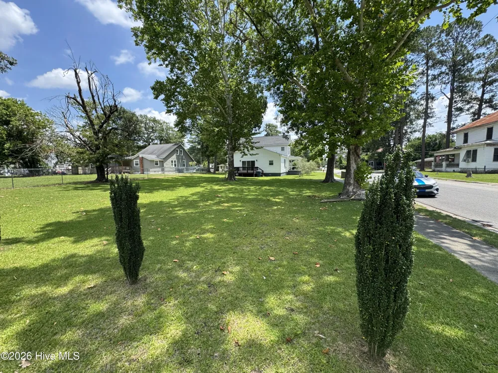 702 Charlotte Street Washington, NC 27889