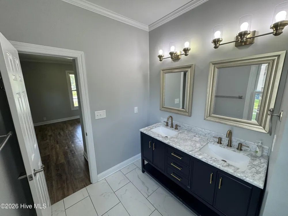 702 Charlotte Street Washington, NC 27889
