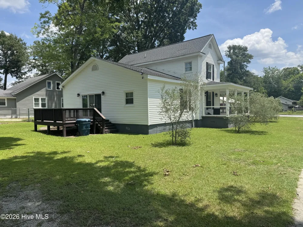 702 Charlotte Street Washington, NC 27889