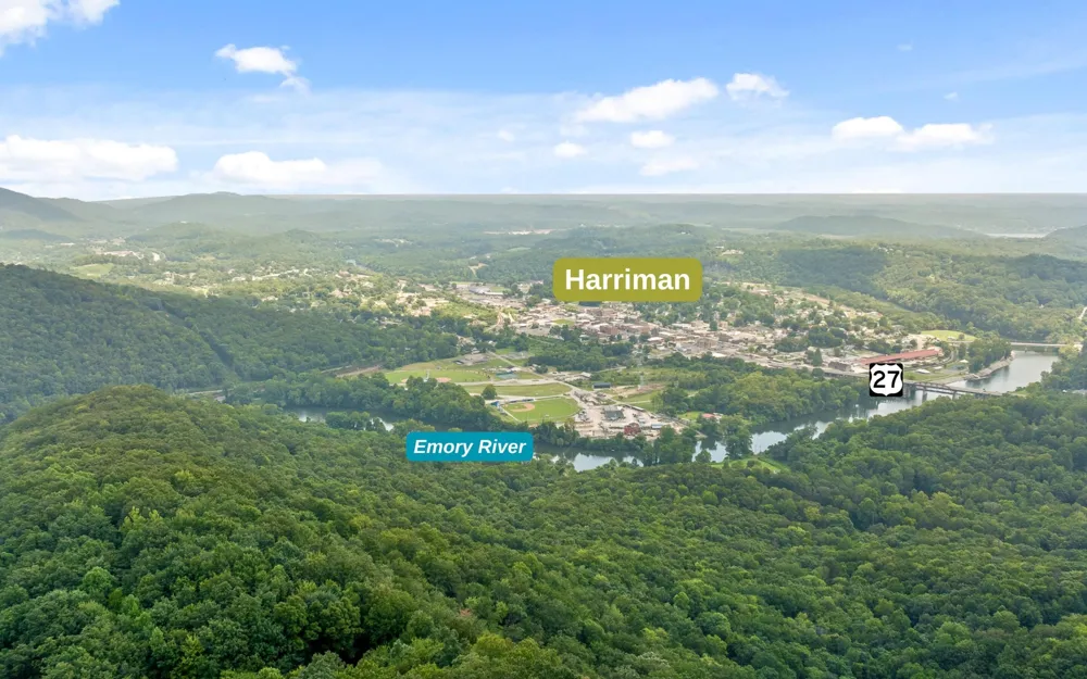 1075 Riggs Chapel Road Harriman, TN 37748