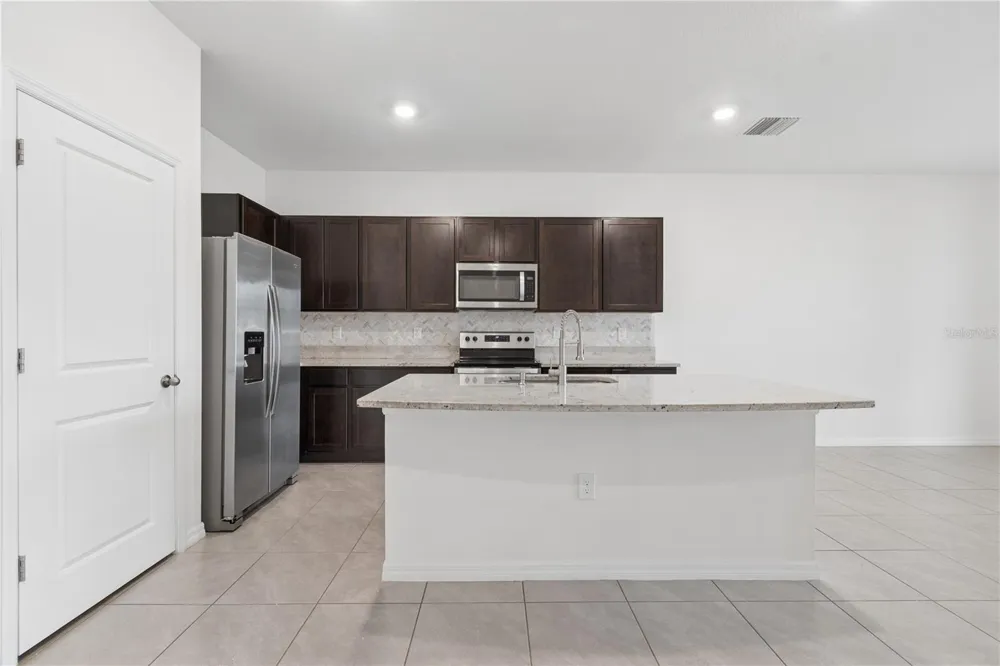 32423 TURTLE GRACE LOOP Wesley Chapel, FL 33545