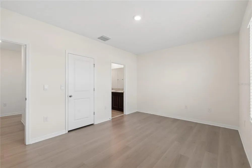 32423 TURTLE GRACE LOOP Wesley Chapel, FL 33545