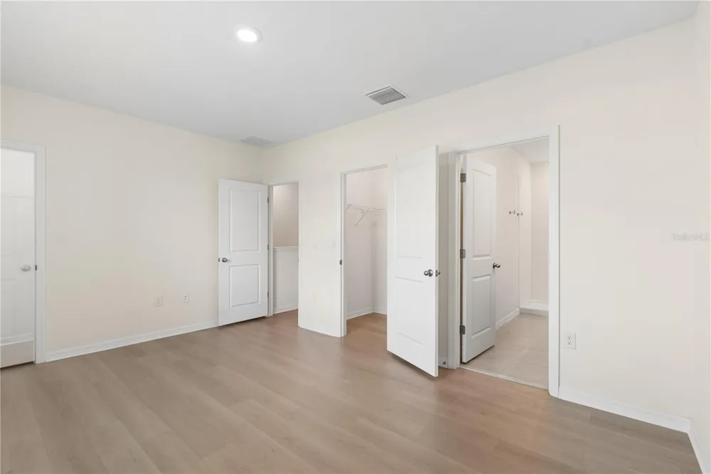 32423 TURTLE GRACE LOOP Wesley Chapel, FL 33545