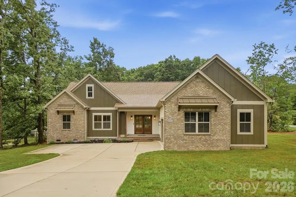 4527 Burrenfort Drive Denver, NC 28037