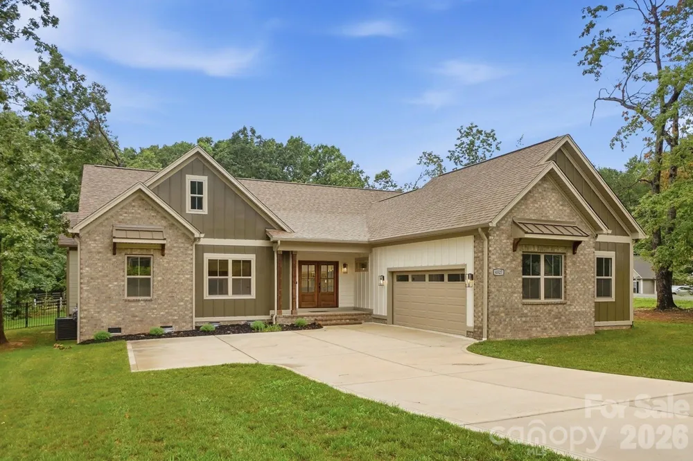4527 Burrenfort Drive Denver, NC 28037