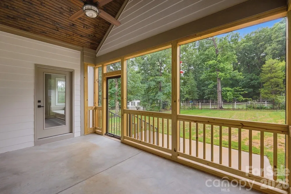 4527 Burrenfort Drive Denver, NC 28037