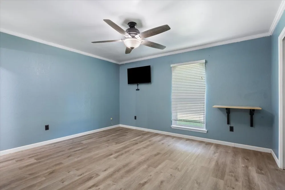 332 Bowie Lane Hewitt, TX 76643