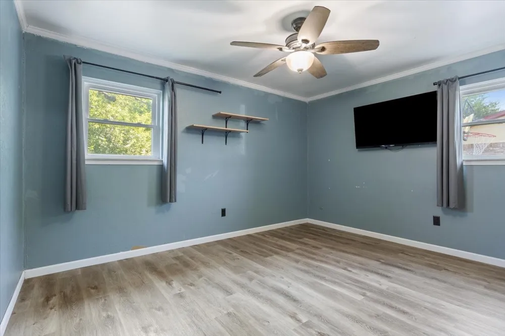 332 Bowie Lane Hewitt, TX 76643