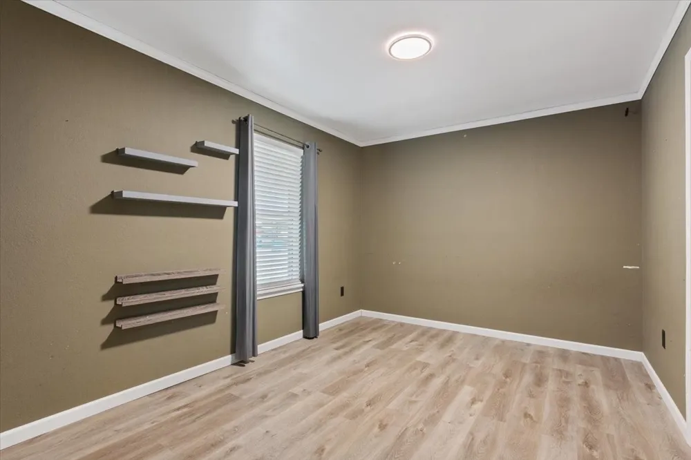 332 Bowie Lane Hewitt, TX 76643