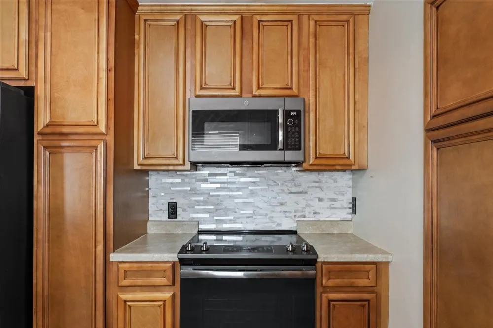 332 Bowie Lane Hewitt, TX 76643