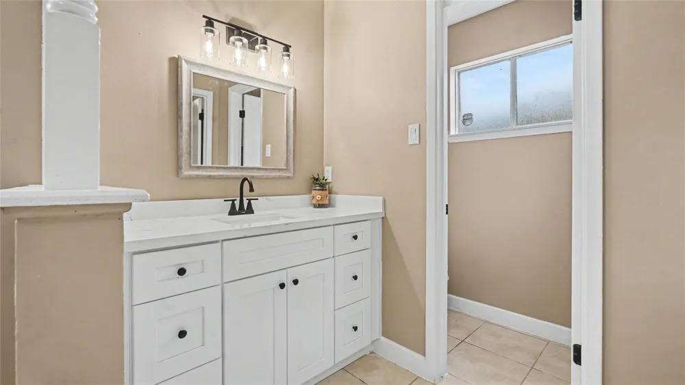 4211 Thunder Bay Drive Pasadena, TX 77504
