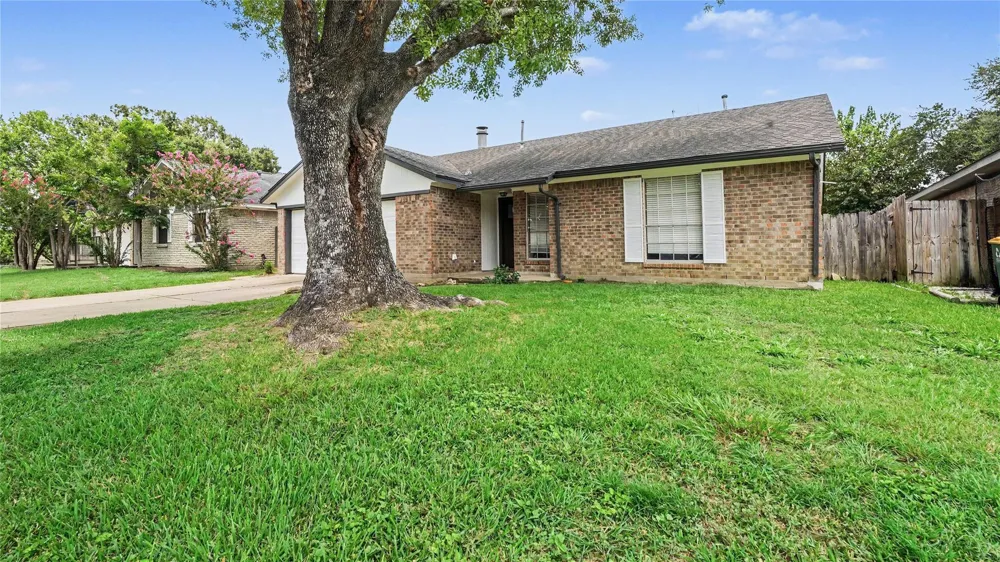 4211 Thunder Bay Drive Pasadena, TX 77504