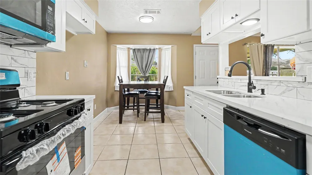 4211 Thunder Bay Drive Pasadena, TX 77504