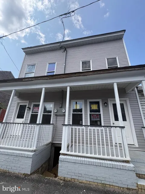 409 W MARKET STREET