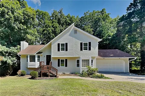 101 Chantilly Lane
