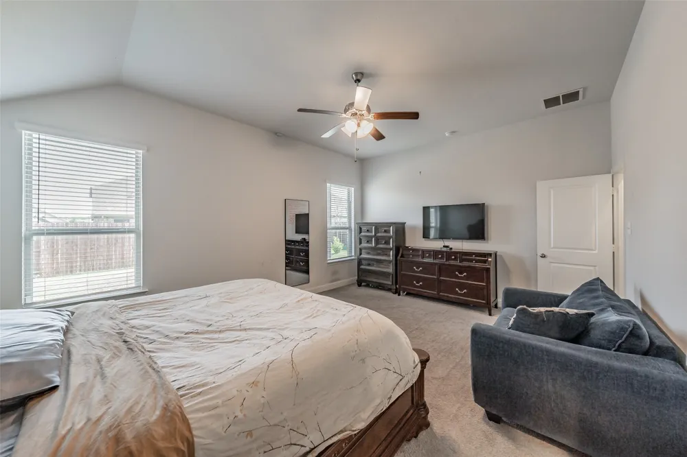 14833 Grissom Avenue Aledo, TX 76008