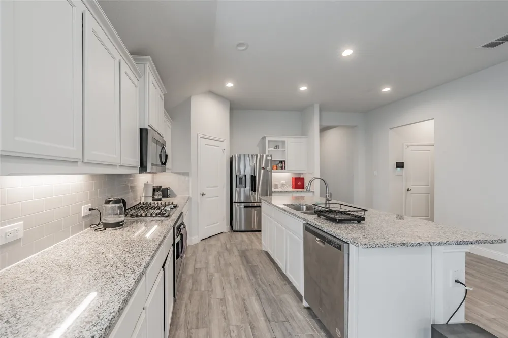 14833 Grissom Avenue Aledo, TX 76008