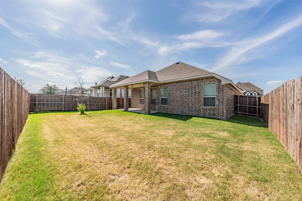 14833 Grissom Avenue Aledo, TX 76008