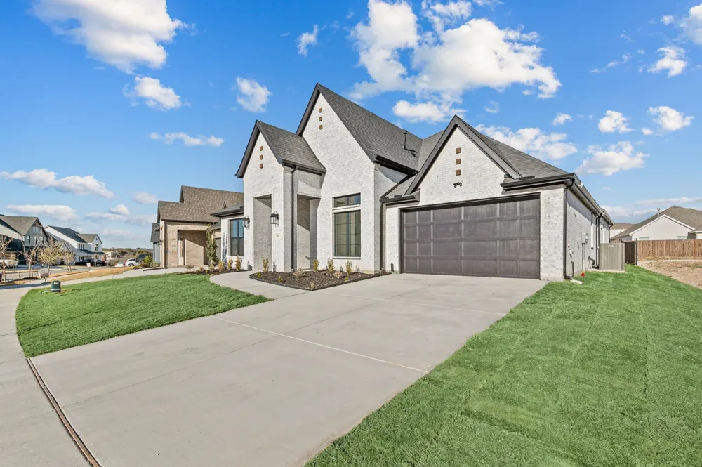912 Highlands Avenue Aledo, TX 76008
