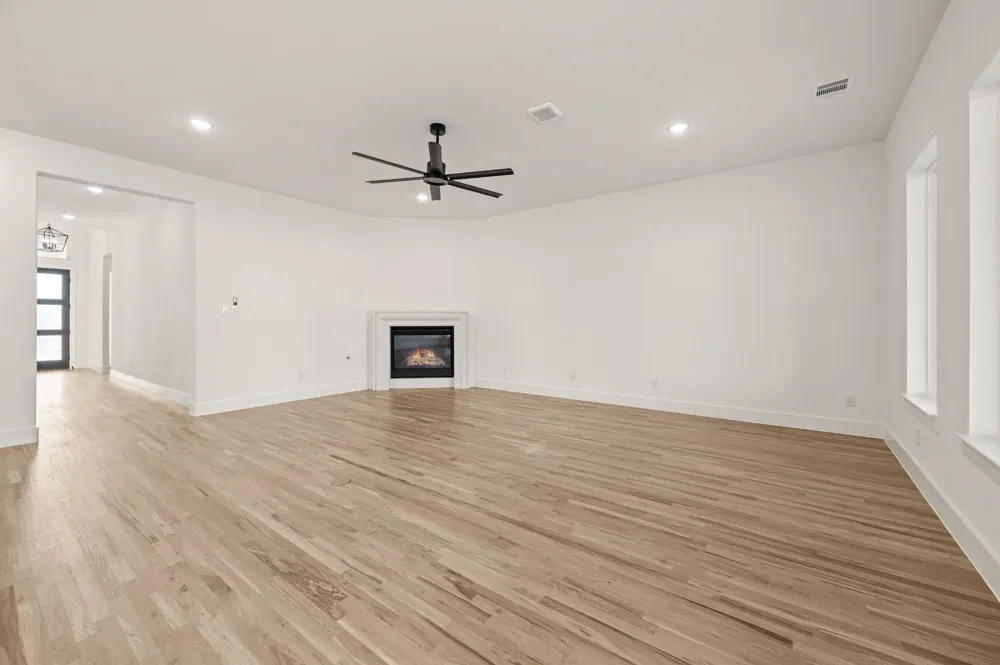 912 Highlands Avenue Aledo, TX 76008