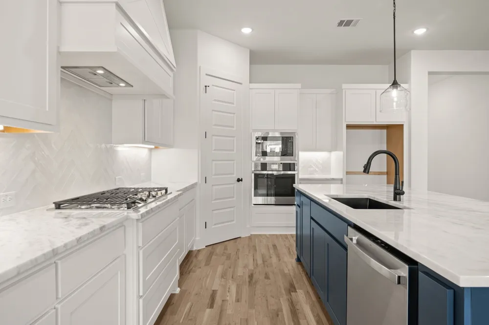 912 Highlands Avenue Aledo, TX 76008