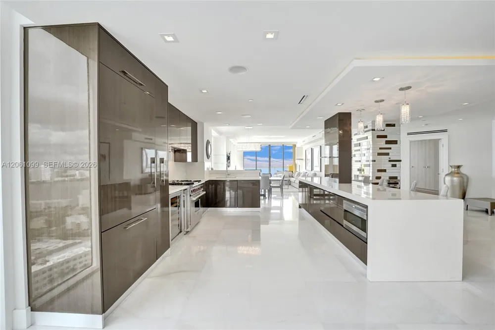 17875 Collins Ave #3201 Sunny Isles Beach, FL 33160