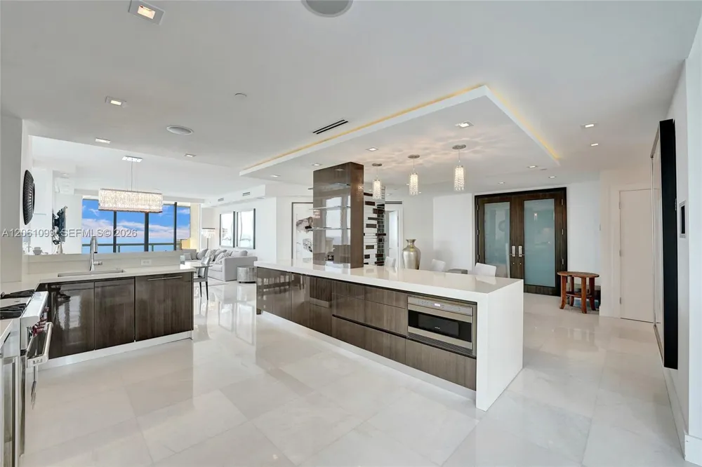 17875 Collins Ave #3201 Sunny Isles Beach, FL 33160