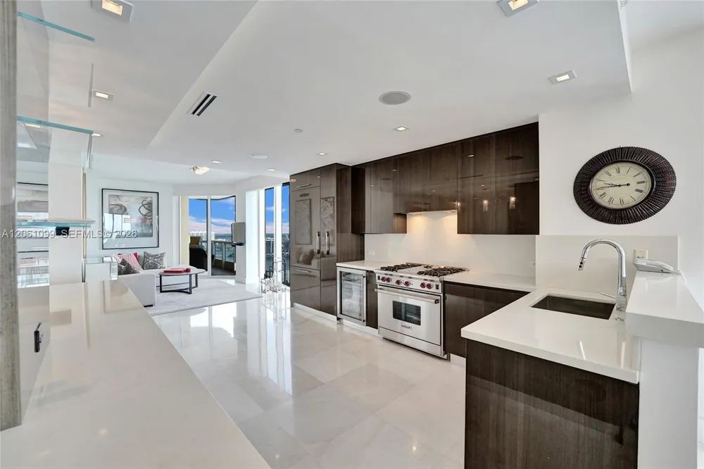 17875 Collins Ave #3201 Sunny Isles Beach, FL 33160