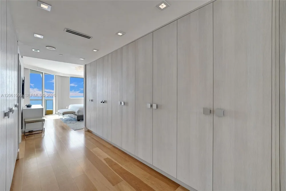 17875 Collins Ave #3201 Sunny Isles Beach, FL 33160
