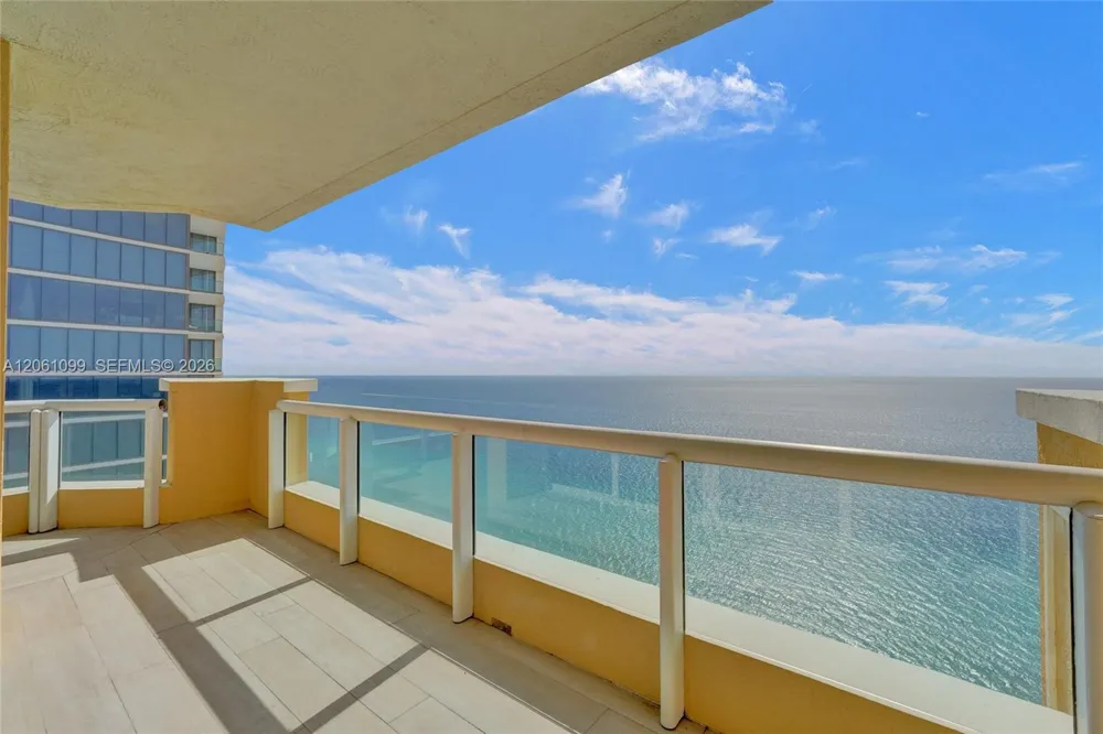 17875 Collins Ave #3201 Sunny Isles Beach, FL 33160