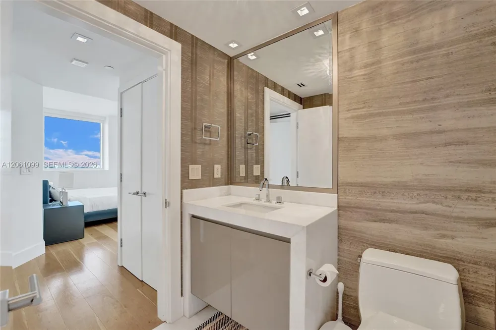 17875 Collins Ave #3201 Sunny Isles Beach, FL 33160