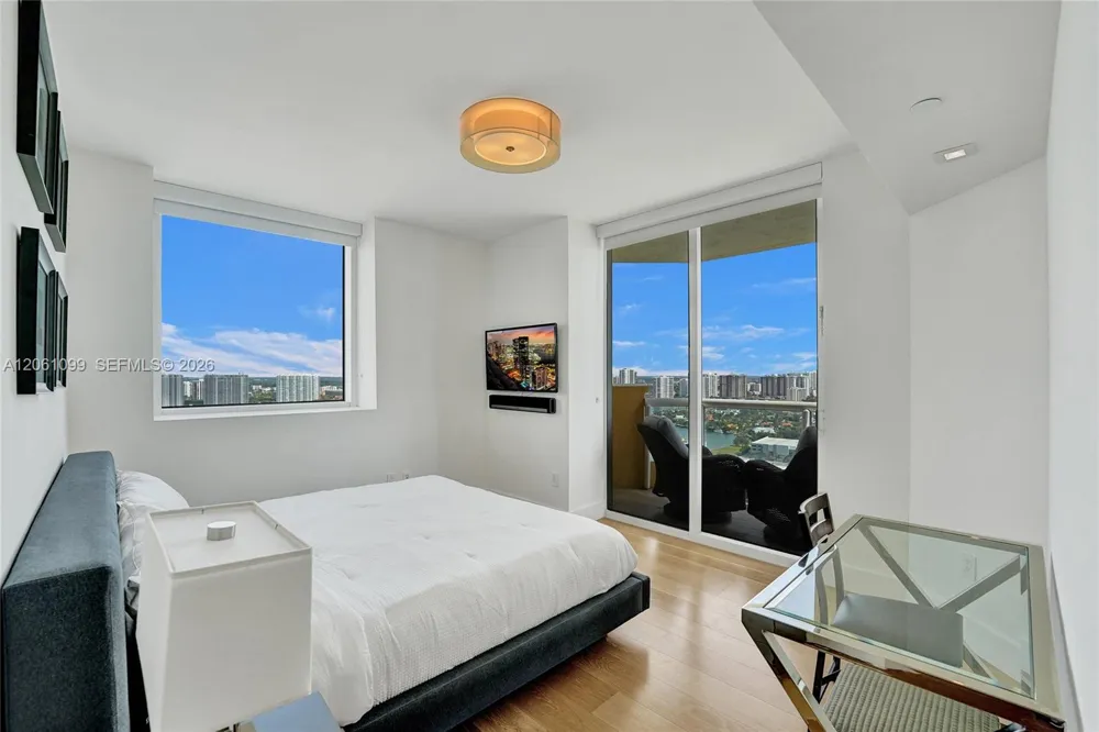 17875 Collins Ave #3201 Sunny Isles Beach, FL 33160