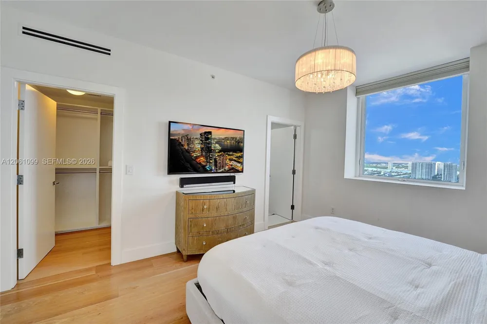 17875 Collins Ave #3201 Sunny Isles Beach, FL 33160
