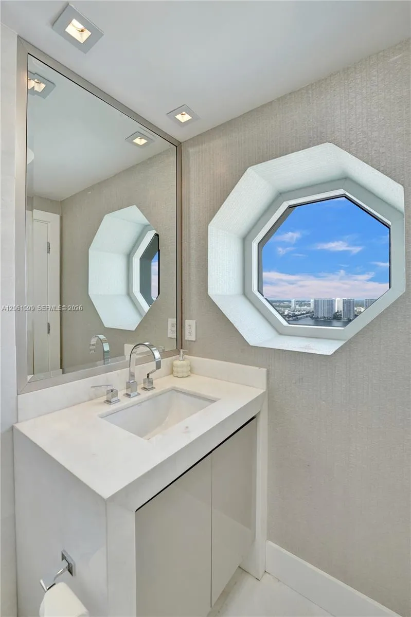 17875 Collins Ave #3201 Sunny Isles Beach, FL 33160