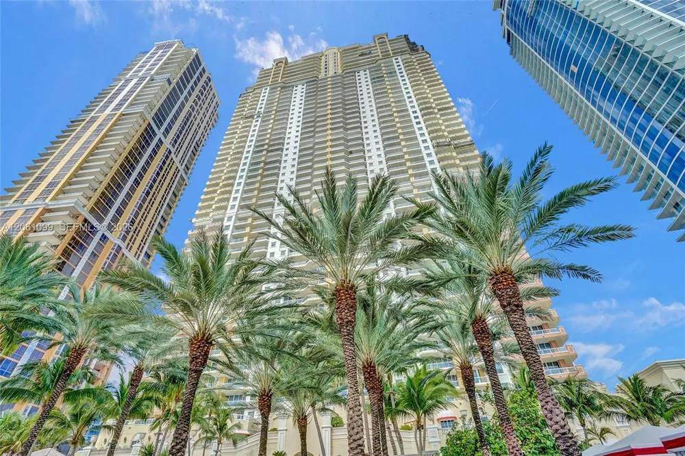 17875 Collins Ave #3201 Sunny Isles Beach, FL 33160