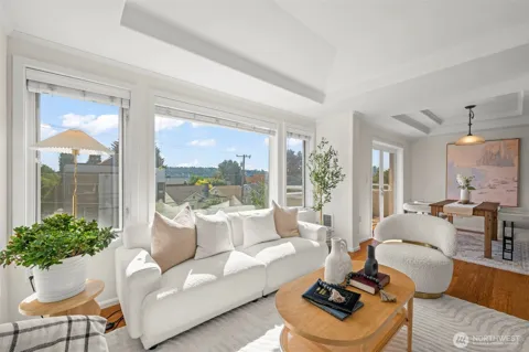 2167 Dexter Avenue #402