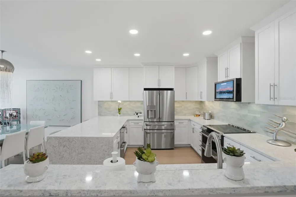 6 BELLEVIEW BOULEVARD #705 Belleair, FL 33756