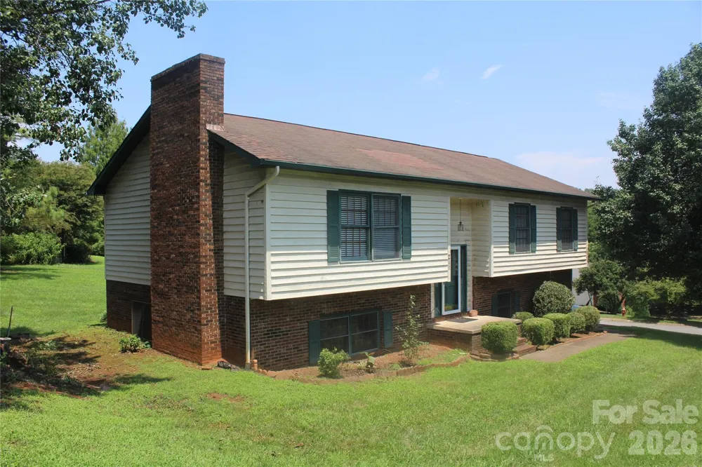 205 Inglewood Drive Morganton, NC 28655
