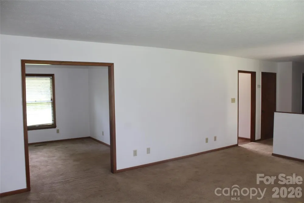 205 Inglewood Drive Morganton, NC 28655