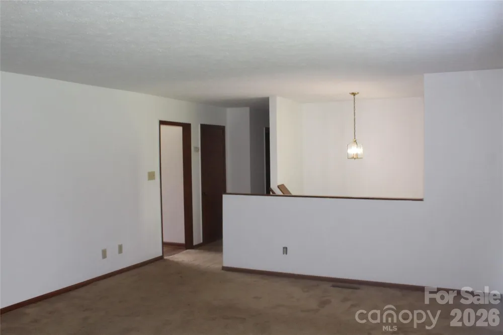 205 Inglewood Drive Morganton, NC 28655