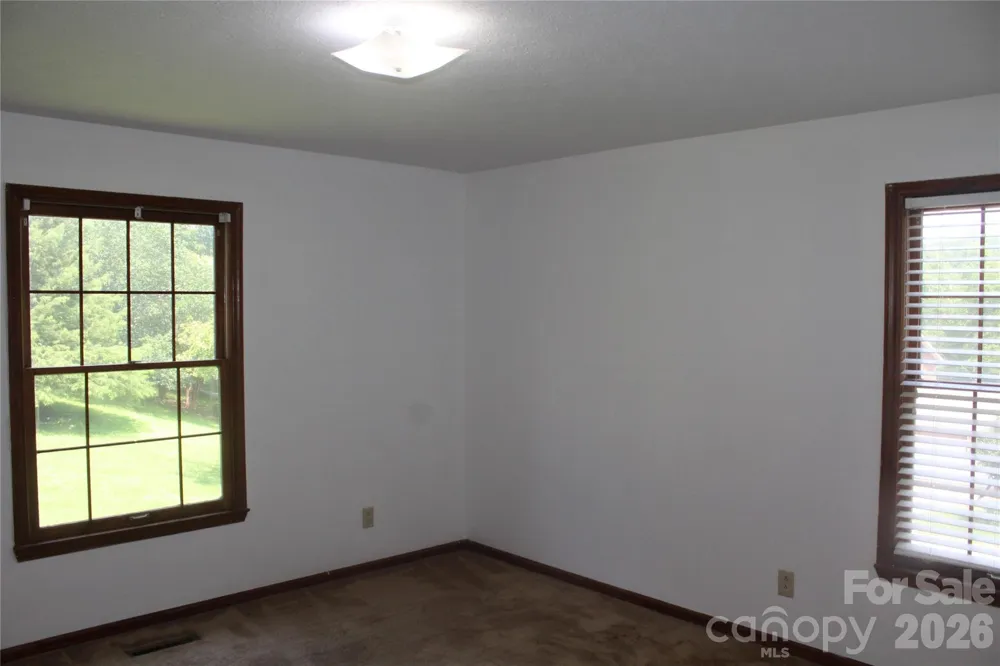 205 Inglewood Drive Morganton, NC 28655