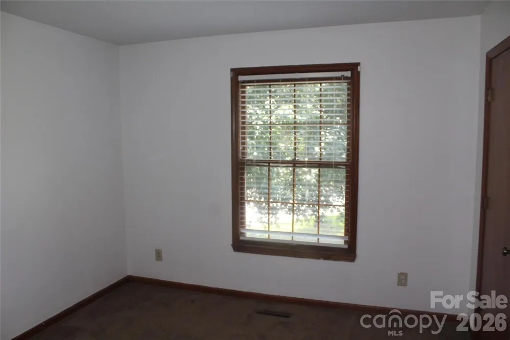 205 Inglewood Drive Morganton, NC 28655