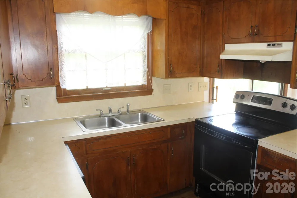 205 Inglewood Drive Morganton, NC 28655