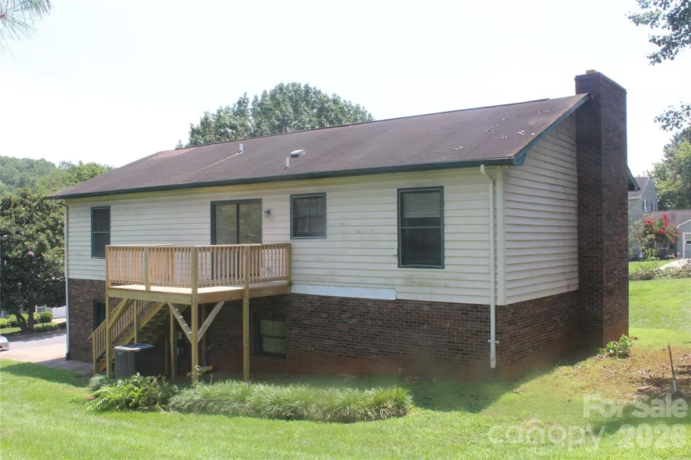205 Inglewood Drive Morganton, NC 28655