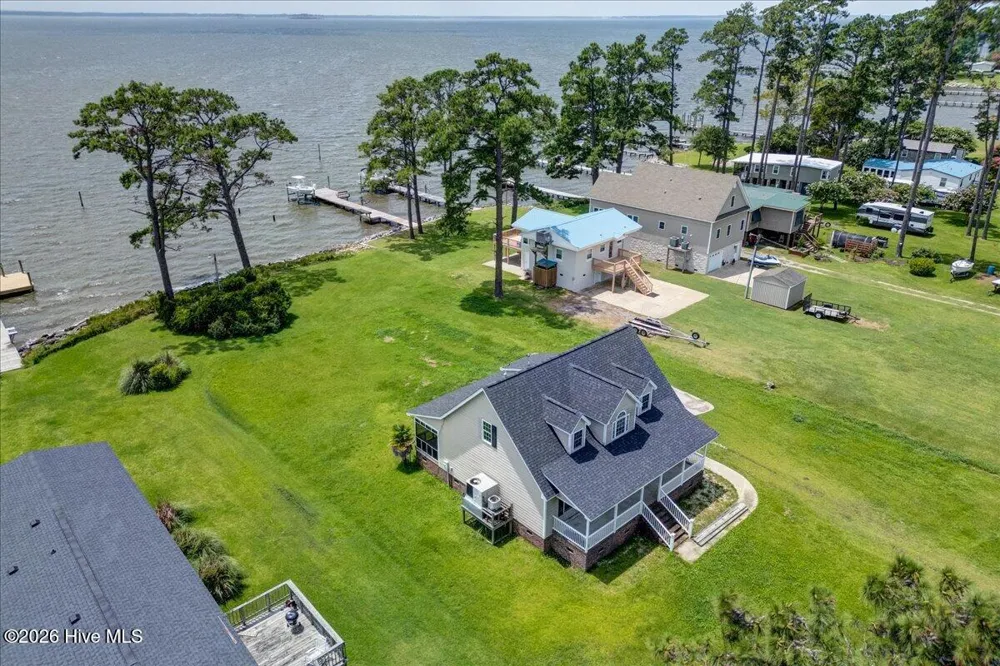773 Old Pamlico Beach Road W Belhaven, NC 27810